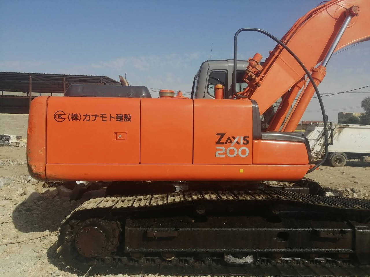 السلام عليكم البيع حفاره زت مديل 2005 رقم نكليزي وسنويه مجدد ال2030 تبريد بلادي حفاره جديدها وجاهزه الشغل ومابيه قطرة نضيح حداديه نضيفه ماسسه جك همر بلادي كهربائيات بلاديه عل شركه
وحفاره جاهزه الشغل مابيه اي نقص الاستفسار ولاتصال عل رقم ***********
