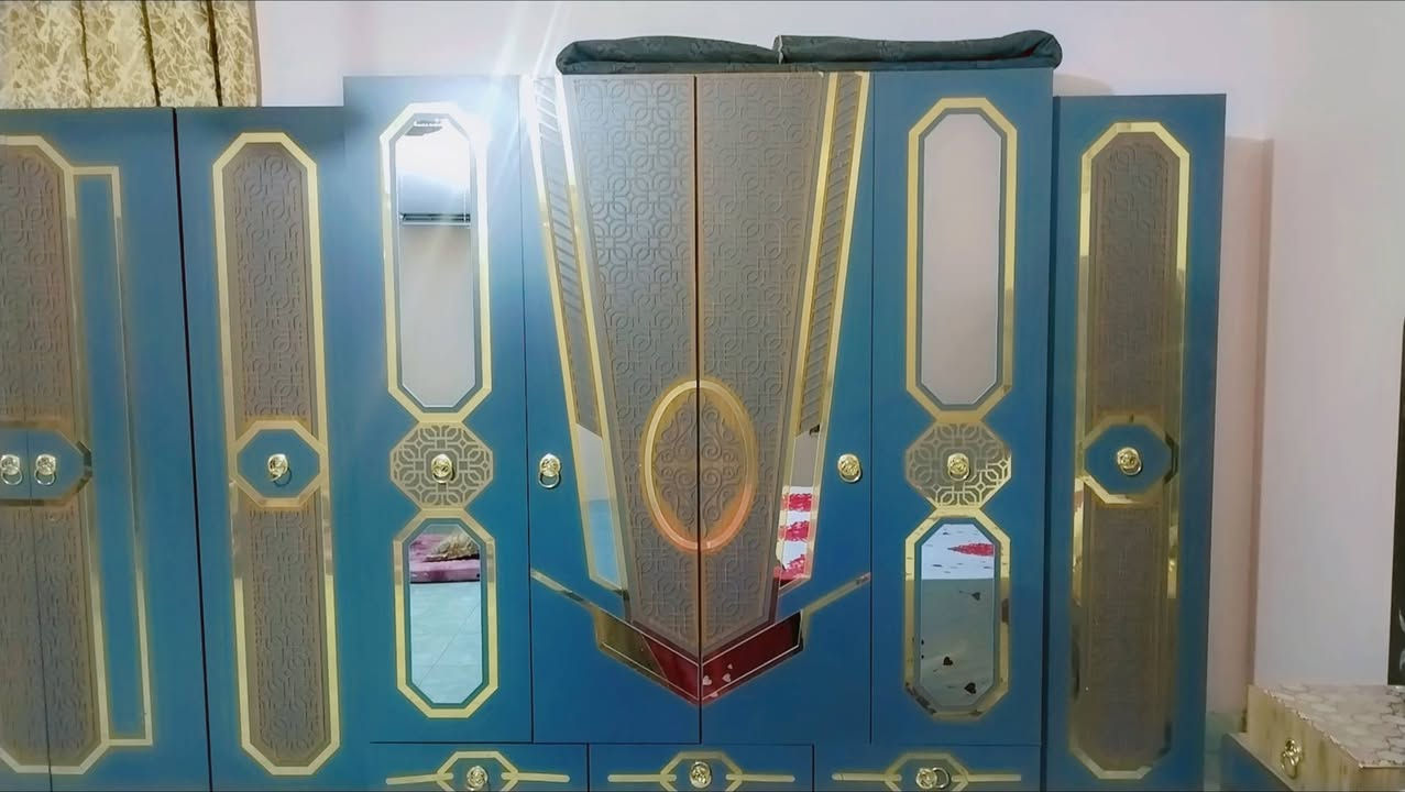 من رخصه الادمن
غرفه اخشاب تركي جديده 
مستخدمه 3 اشهر فقط للبيع
كما موضحه في الصوره 
السعر مليون وميه وبيه مجال 

فلوجه حي الرساله 

للاستفسار  ***********
