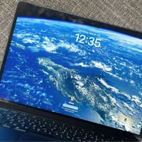 لابتوب macbook air 💻 m4 للبيع Ram : 16GB Hard : 256 GB Battery 97% Cha...