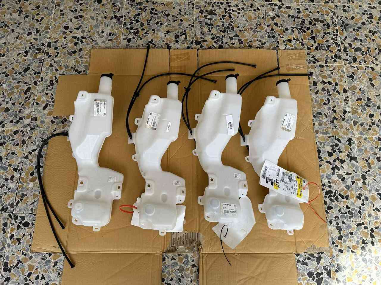 السلام عليكم من رخصه الادمن المحترم //دبه مي زراك جديده بالكارتون وكاله GM اصليه مال ترافرز واكاديا شكل الجديد 2024 لل 2026 وشرط الفحص  , بغداد واتس اب ***********
