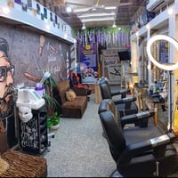 كرسي حلاقة • للإيجار • سوق الشيوخ