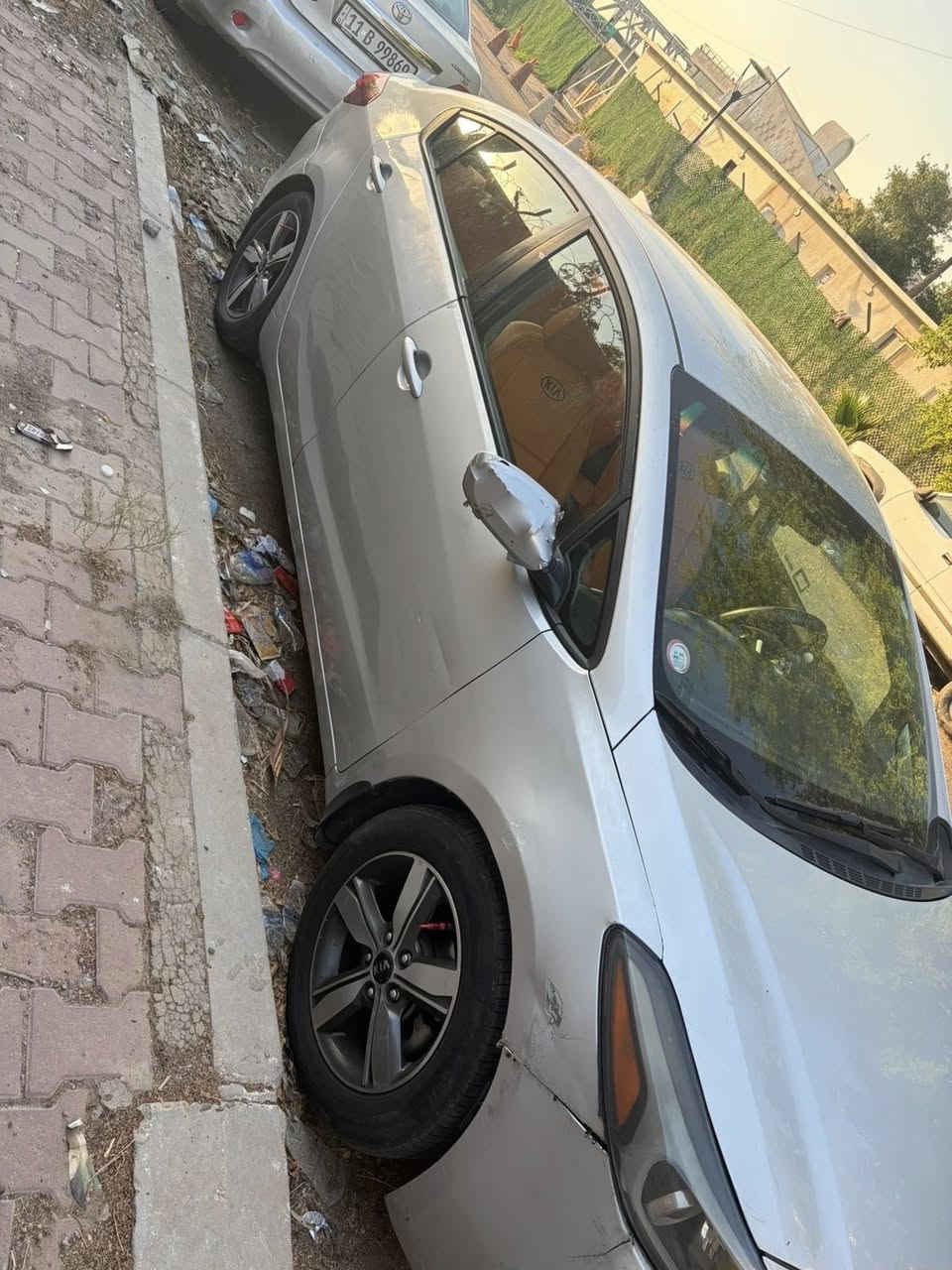 فورتي 2018
محركها 2000 
كير ومكينه مكفوله 
سياره مال بيت 
حادثها باب عكس سايق
وبيها طخات بسيطه بنيد وجاملغ موضح بصوره 
تبريد ثلج سياره نظيفه كلش 
رقم اربيل تحويل مباشر 
بـ 110 وبيها مجال


**إذا كنت صاحب هذا الإعلان وتريد حذفه لأي سبب، رجاءا أرسل رسالة إلى الدعم الفني**