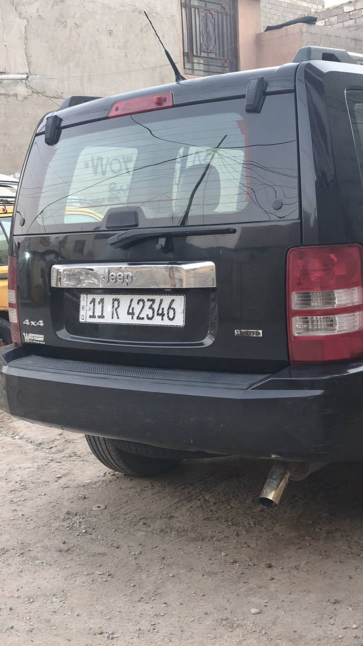 لبيع جيب لبرتي موديل 2011
سياره كلين سنوية بسمي نضيفه كشر ومكينة 

سعرها 100وبيها مجال
رقم هاتف  ***********
