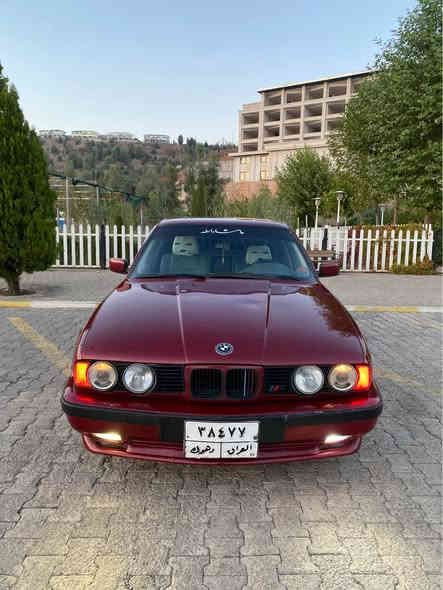 Bmw 1993 525 
سيارة فول فول بةس بي سلايد 
توماتيك جام كةهرةباي شاشة 
كاميرة دعامي حساس ستيرن f10 
سيارة بي دعم عام بةخ بو جاني 
گيرمةكينة شةرت جديد 
سيارة سةر وةزع شةريكة
تحويل وكالة شرط 
سعر 78 مجال 5 ورقة غرامة 
*********** زاخو
