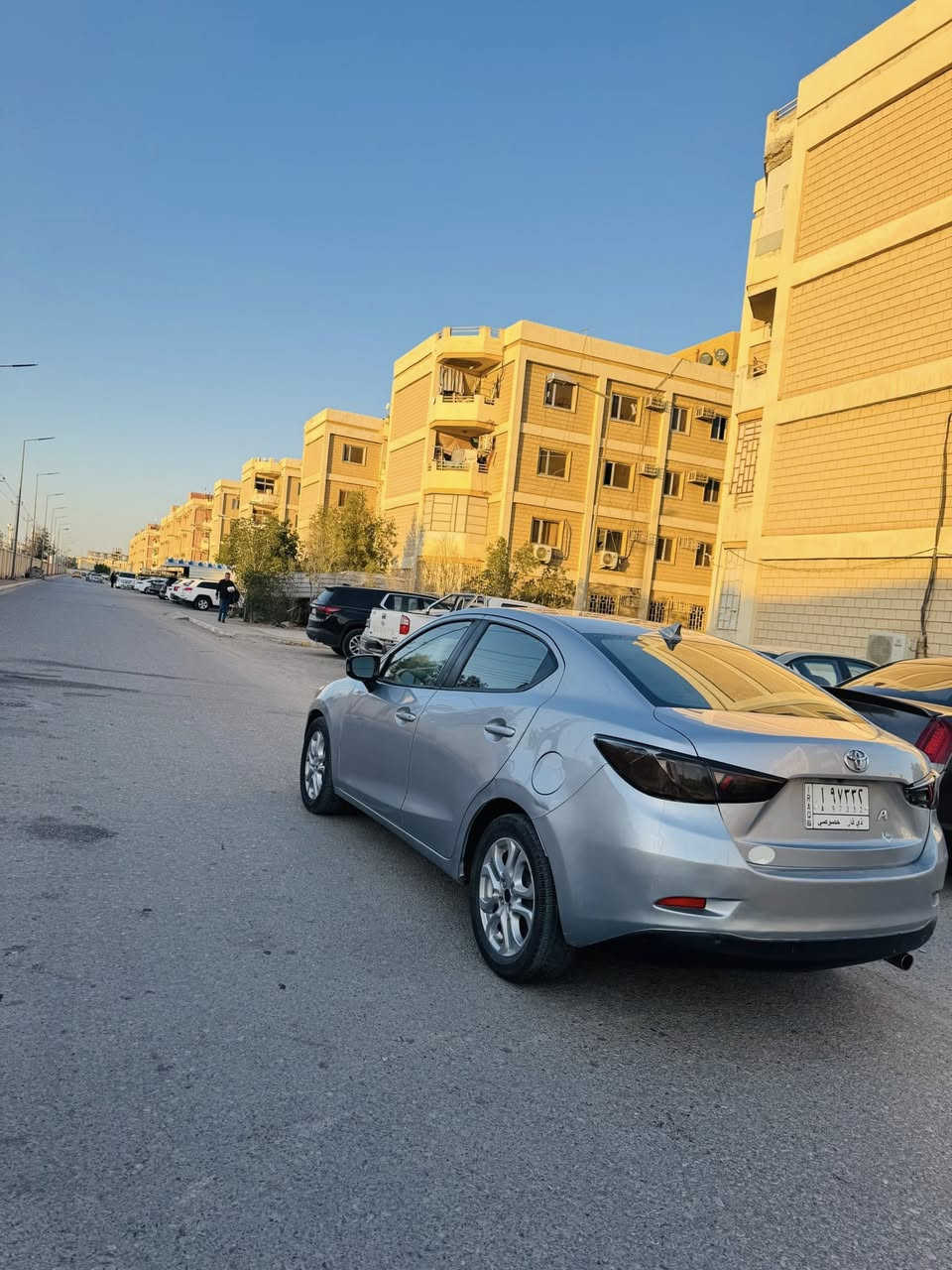 تويوتا يارس 2018
مكينه 1500 VVT
رقمها ذي قار بأسمي 
بيها بنيد امبدل 
ب88 وبيها مجال 
***********
