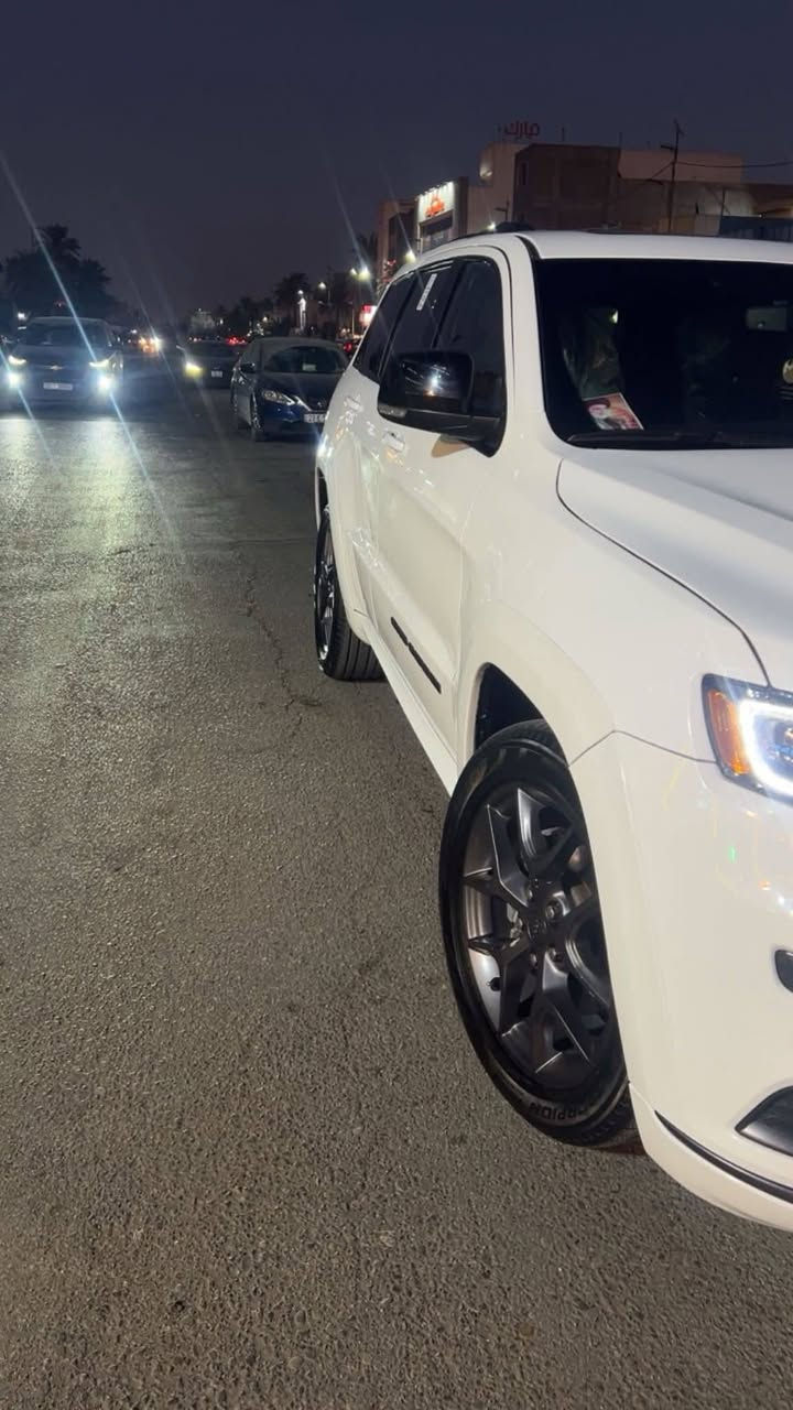 سلام عليكم ورحمه الله وبركاته
اللهم صل على محمد وال محمد الطيبين الطاهرين 

للبيع جيب limited X 

المديل 2020 امريكي

انتبه سيارة بدون ايرباك  بدون دواخل شاصي لغد كوله كفاله 

كير محرك كفاله عامه استخدام شخصي لسياره

وسيارة تحتوي على بصمتين تشغيل

لمتد رقم بغداد ب اسمي 

ماشية50مايل

مواصفاتXمعروفة

فتحة

بصمه +بصمة ابواب

محرك 3600

دفع رباعي 4*4

شاشة كبيرة +كامره خلفيه

رادار جانبي+نقط عمياء

كشنات جلد+ثنينهن كهرباء 

كشنات خزن ميموري

تدفئة كشنات امامي 

تدفئة ستيرن+شفتات ستيرن

تشغيل عن بعد 

مري قلاب عند رجوع 

اشاير مري+هيتر مري

جنطة كهرباء+حساس خلفي

دبل كزوز

لايت led

بريك تلقائي عند الرجوع 

نظام اوتو ستوب عند الوقوف 

نظام eco,SPOrt

ماسحات اوتو

ويل حجم 20

والباقي المواصفات معروفه مالX لمتتد

السعر 29500$ وبيه مجال للطيبين

اخوان صور الحادث مرفقه بالمنشور وسونار كذالك مرفق 

رقم الهاتف *********** عنوان بغداد 

كلشي موضح واني برسم الخدمه للشراي مني لكم جزيل شكر وتقدير وسيارة جديده لك أمانة الله مال جنايه 

وسيارة جوه تخم تاير جديد معروف نوع المنتج birli
كلشي موضح بسيارة اسف على اطله تحية حب واحترام
