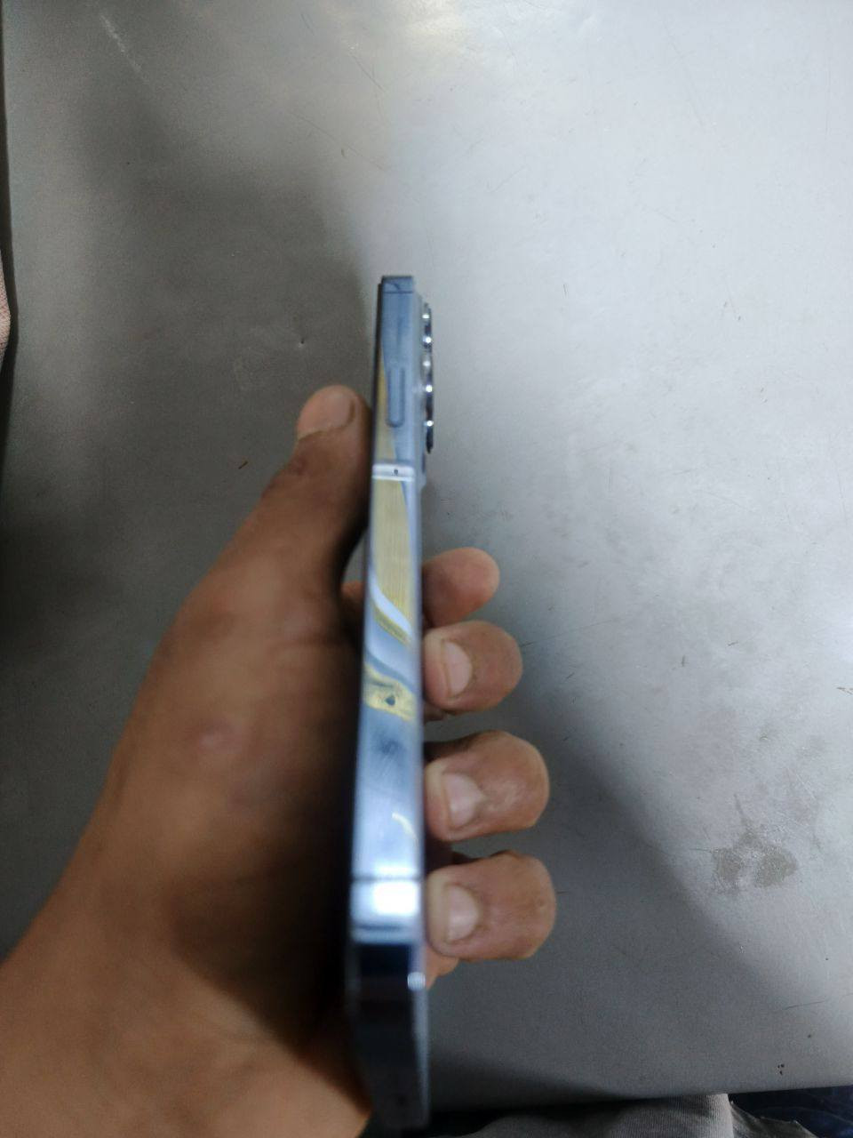 سلام عليكم ايفون 13برو ماكس شرق اوسط بطاريته 87بلاديه تفاصيل  راسني واتساب***********
