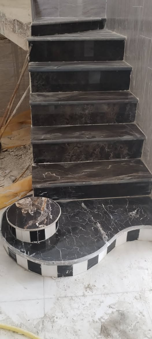 خلفه سيراميك  في ميسان متفرغ حالين شغل  درجه اولا ارضي  جداري بآيات درج ديكورات  مرمر كرانيت حجر كاشي لعنده عمل يتفضل خاص علما نشتغل عاليزر وقراصات ارضي جداري  عالمتر وباليوميه
***********
