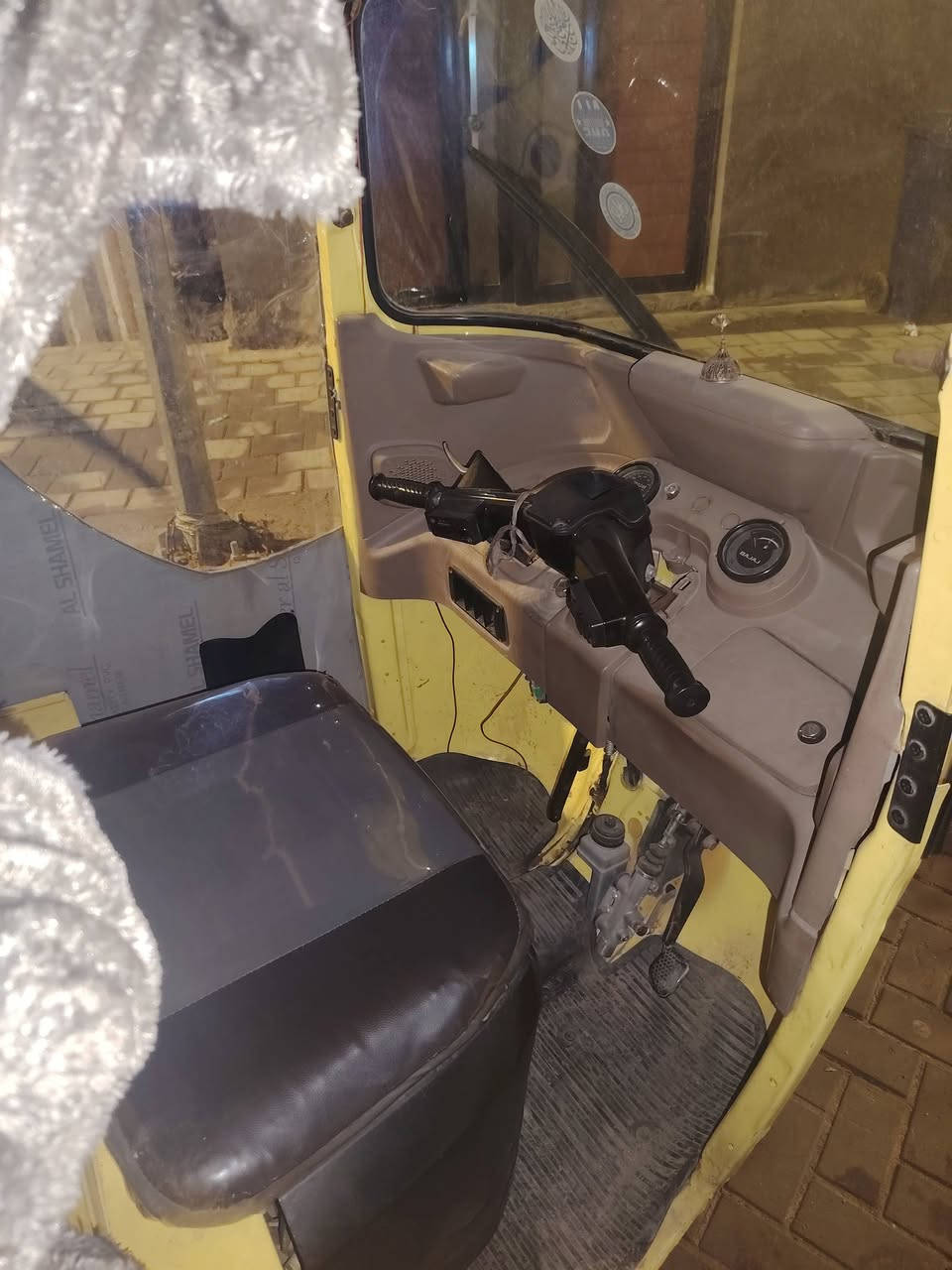 السلام عليكم تكتك البيع مديل ٢٠٢١
مصبوغ الجماليه
 رقم نكلزي كربلاء 
التكتك مابيه نقص برغي مكينه مكفوله 
التكتك خير  منه كلش نضيفه 
رقم الهاتف ***********
السعر ست ملاين ونص
