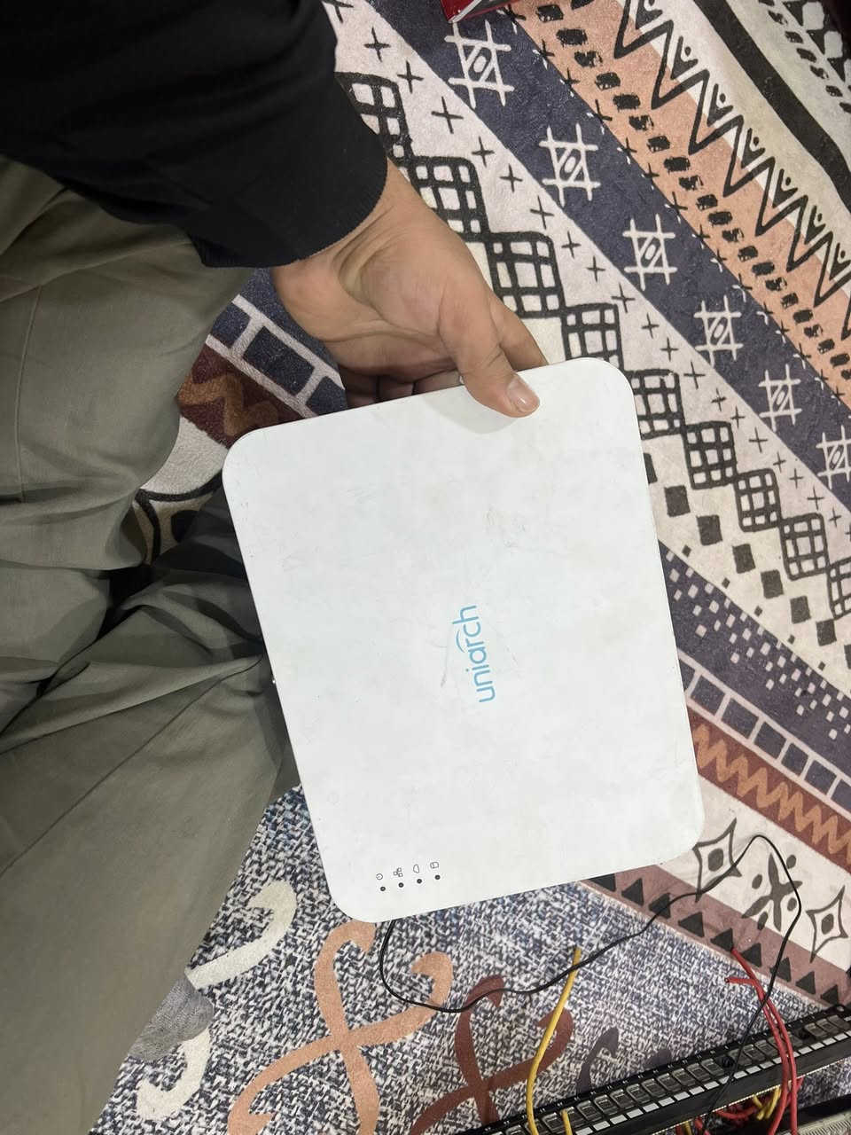 غراض للبيع 
كامرة Ip 
باج بنل عدد 2 
جهاز NVR بورت8
سوج ماركة دهوا بورتات كيكا 
قيم وبلعافية 
واتساب***********
بغداد متوفر توصيل 
امير ماجد
