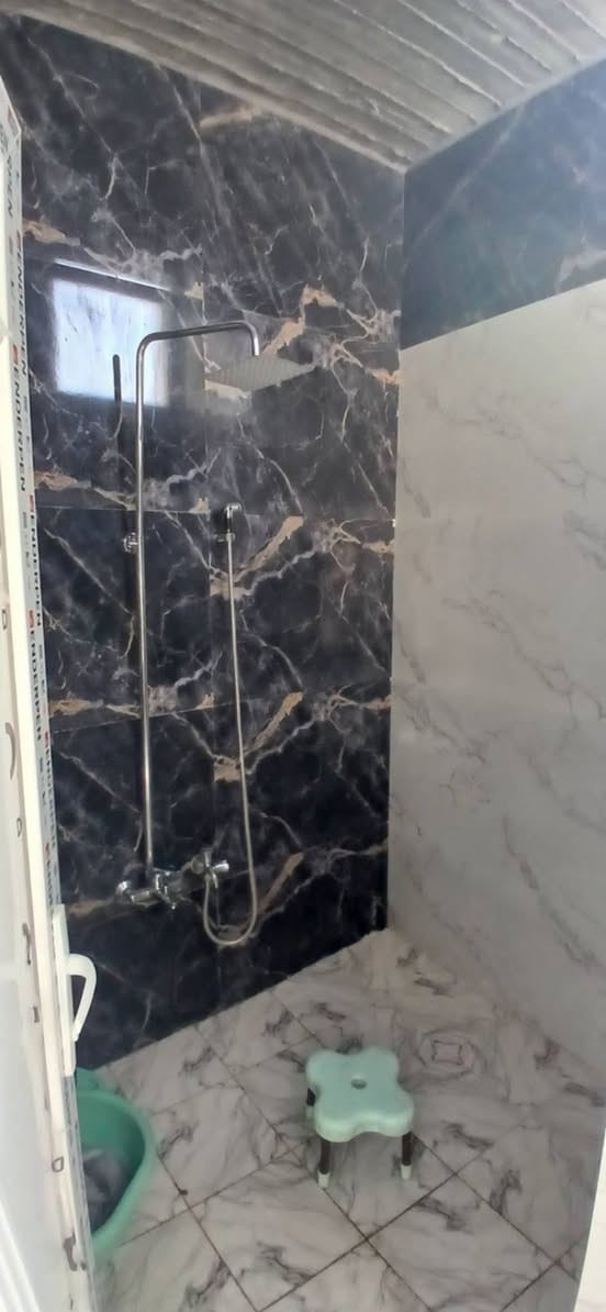 🏠دار للبيع 🏠.          طابو صرف
المساحة ::150 م /الواجهية 7 ونص م /النزال 20 م 

📍موقع الدار :: ابي غرق حي المرتضى  

🚫الطابق واحد  ::مطبخ /هول / صالة / / مناور /  غرفتين نوم 
السعر 100وقابل للتفاوض 
————————————————-
للاستفسار مراسلة الصفحه 
او الاتصال على الارقام 

                  ***********
———————————————— 
                
                     
📍 عنوان المكتب - ابي غرق  بدايت شارع الامام مكتب الثقه
