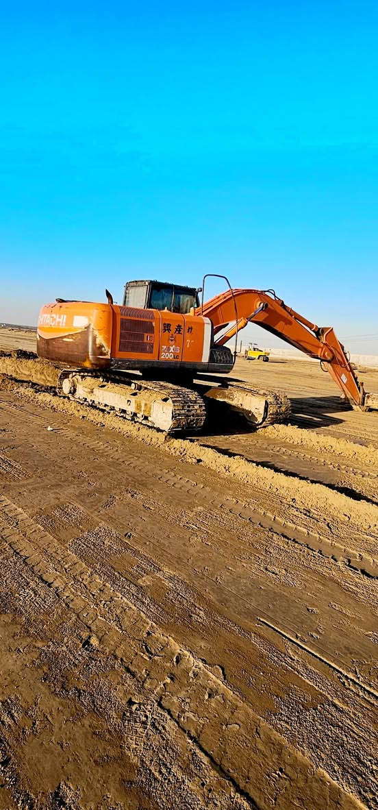 سلام عليكم حفاره Z 3موديل 2010 مرقمه رقم قادسيه بسمي   وجاهزه ومكفوله كفاله عامه وجاهزه للعمل مكان المكينه بابل النيل اي ستفسار اتصال***********📞
