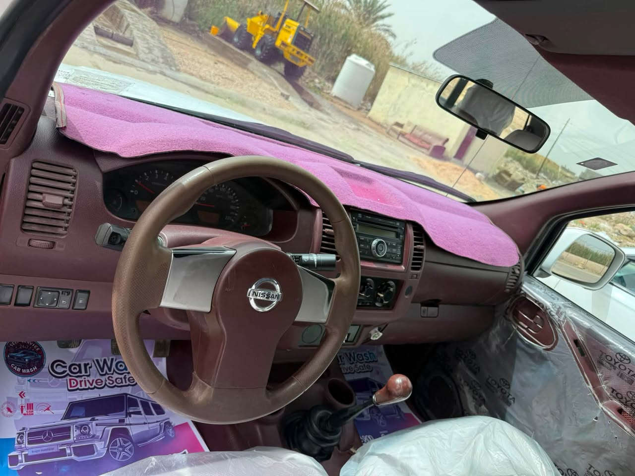 السلام عليكم 
نيفارا 2009 
رقم واسط انكليزي 
محرك جديد قبل شهرين شديته
كلج جديد 
فريز تبريد جديد 
منظومه بانزين جديده 
السياره مال جني ونصبته حلوه 
مكان السياره بالحله مركز مدينه 
السعر 85 وبيه مجال 
***********
***********
