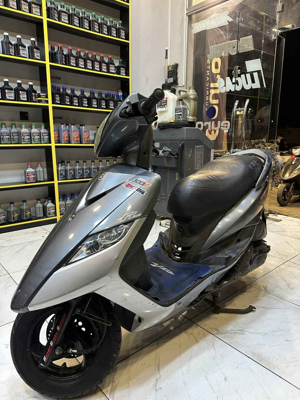 سلام عليكم ثعلب 140 قبل اربع اشهر نازله رمبه الدراجه نوزل ونضيفه كلش ومطالعه شلعه معدل مكينه كهربائيات كلها مكفوله من كلشي وكلش صافيه نكره سلف بكل وكت  
 سعرها٨٥٠ وبيها مجال بسيط *********** خاص موجود
