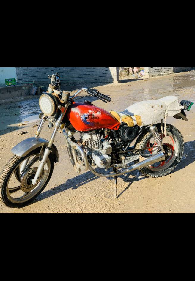 السلام عليكم اخوان موطور للبيع نظيف شرط شقال كامل السعر ٢٢٥ وبي مجال‏ ‪***********‬‏
