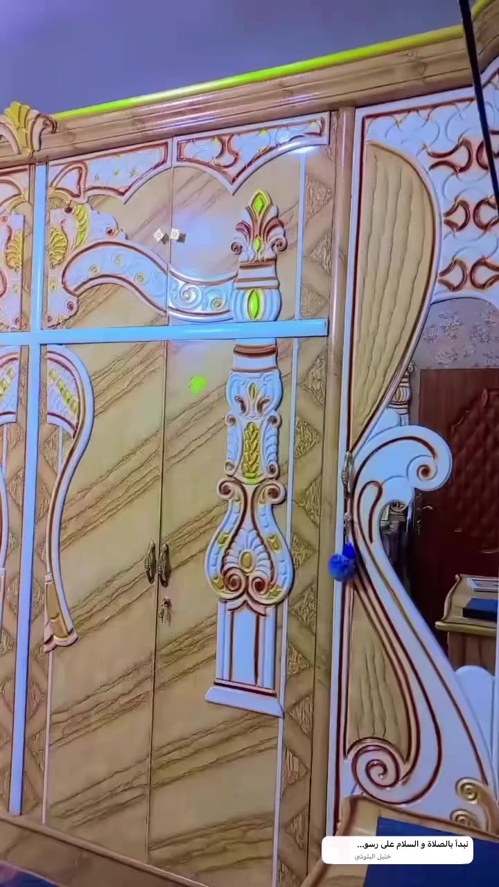 السلام عليكم غرفه للبيع مامستعمه هواي مكان بغداد الورفلي السعر 1.100وبيها مجال مامتواجد عالفيس الرقم ***********
