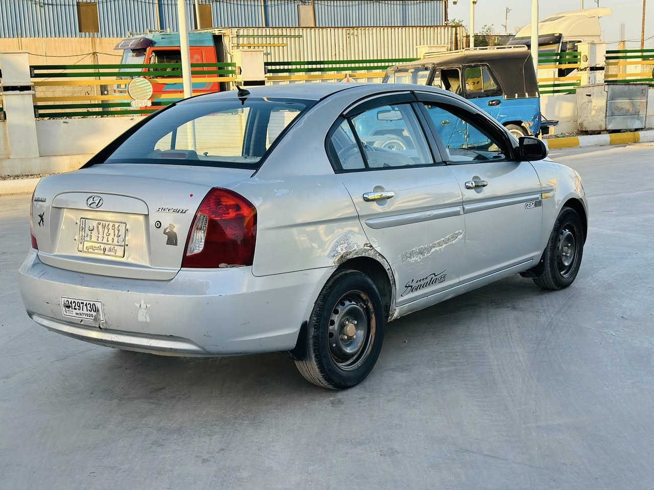 اكسنت 2009 أمريكي بغداد
مكينه 1600دوش
كير اوتماتيك
بيها 3قطع صبغ يرادلها ترتيب بيها فديو موضح كلشي مكينه بيها هبه بخار 
مكان السياره واسط الصويره
السعر 57مجال قليل
***********
