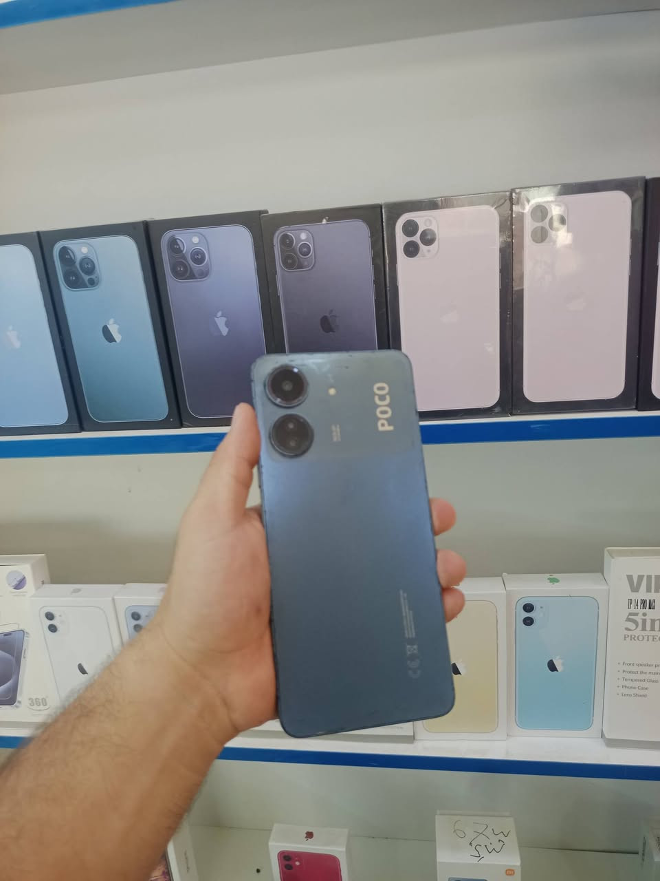 سلام عليكم 
جهاز بوكو   c65
ذاكره 256
رام 12
بطاريه 5200
جهاز يخبل 
السعر  75 الف 
***********
