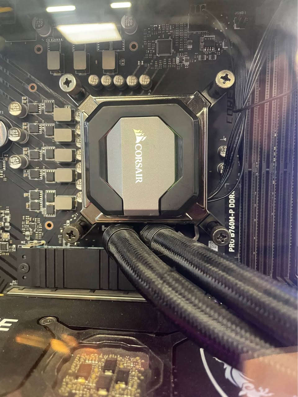 I5-13400f
Ram 16ddr4 3200 lexar
Hard 512gb ssd nvme
Hard 480gb ssd sata
Gpu 3070 msi gaming z trio 
Mb b760 mp 
Ps 750 watt 
Case 2 la cham
Cooler corsaire liquid 240ml أربيل, العراق


**إذا كنت صاحب هذا الإعلان وتريد حذفه لأي سبب، رجاءا أرسل رسالة إلى الدعم الفني**