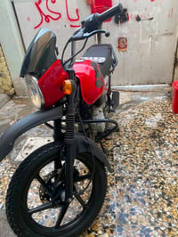 يا الله سلام عليكم بوكسر موديل 23 مستعجل علا بيعتها بس مفيلسه مال بيت ...