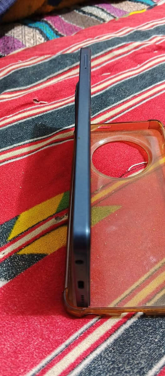 تليفون ماداخل صيانه جديد سعره 150غفل مكلف بلنشر
هاذه رقم صاحب تليفون ***********
