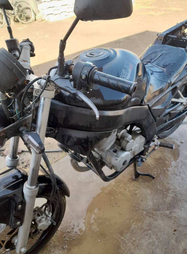 السلام عليكم للبيع دراجه دايلم دراجه نضيفه ومرتبه🤩ومحرك شرط ما مفتوح😍الدراجه نص سلف تشتغل ☺شغل وطلع بئي وكت 🥰المكان جنوب الموصل القياره قريه اجحله للتواصل***********
