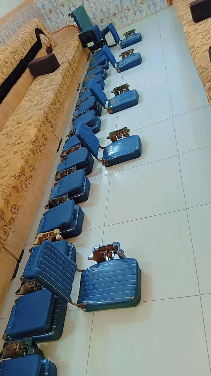 سلام عليكم وجبه جديده   كشنات ثابت وضهر متحرك  يم باب سلايت و كشناات قلاب لبل ممر  هنه والقفيص يرهمن  الجميع سيارات   جيب وشد عل جنبي ولهايكر وشيري و هايسه  ونيسان وكل السيارات العبريه      وتوصيل) ( متوفر  كل محافضات 
  واتساب ***********
او اتصل *********** عنوان بابل  الاسكندريه
