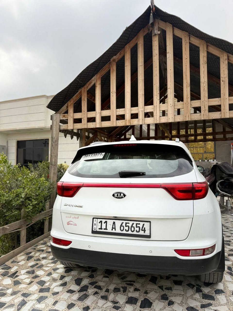للبيع كيا سبورتج 2018 خليجي مكفوله من صبغ بيه بارد بل جاملغ بسيط فقط.رقم بغداد نكليزي  بأسمي تحويل مباشر
ماشيه (70) الف حقيقي 
السعر  (178)وبيها  مجال جدا بسيط 
مكاني بغداد الرصافه 
***********
