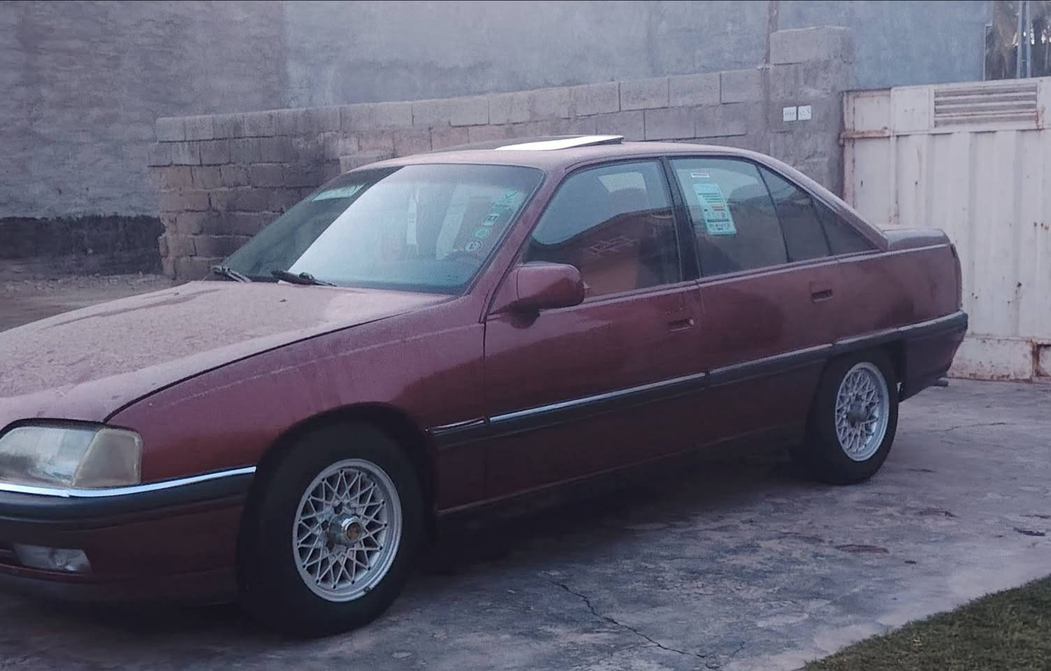 سلام عليكم من رخصت الادمن سياره اوبل اوميكا للبيع موديل91 محرك الفين بلادي وكير اوتماتيك محرك كير جدد تخم تاير رقم جديد بسمي سياره جديده مانقصه شي السعر 38 وبيه مجال للاستفسار ع هذا رقم ***********
