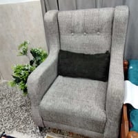 تخم • ٥مقاعد