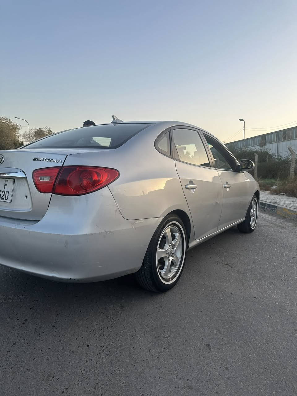 سلام وعليكم للبيع لنتره موديل 2010 وارد امريكي مكينه 200 بيه صبغ جوملغ خلفي وتبديل جوملغ امام نفس لون بسمي بيع او مراوس حسب لقناعه مكان بغداد محموديه وتساب قفط *********** متواجد 24 ساعه 
تصال *********** تحياتي لل جميع
