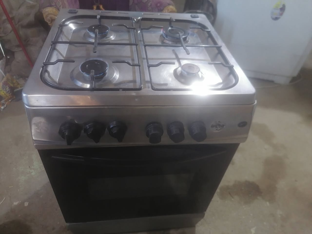 السلام عليكم عندي طباخ للبيع مكاني كربلاء سعر خاص  واتساب موجود ***********
