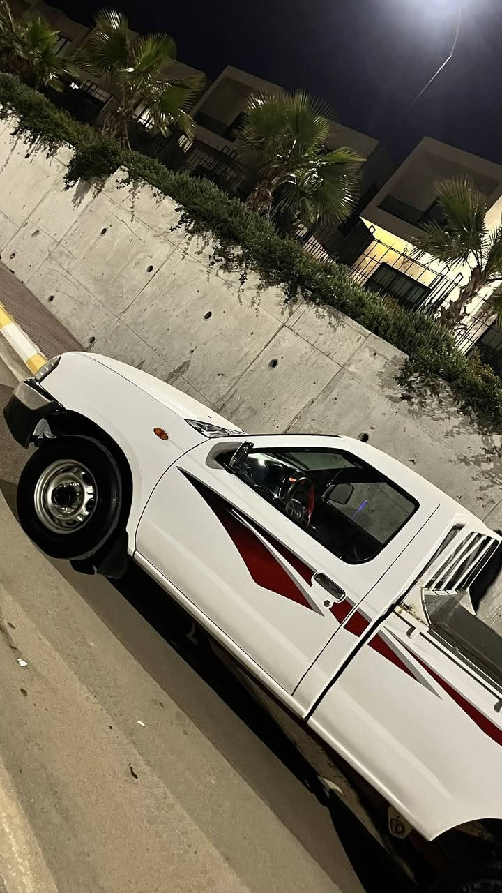 نیسان پیکاب ٢٠١٣بۆ فرۆشتن سەیارەکە تابڵێی جوانو پاکە ٢٥٠ دینار مەسرەفی تیا نیەو بەشەرت مالی کەسابەتە دو پارچەو نیوەی بۆدیەکەی بۆیاخە و بەس بێ چالو شوختو شەپۆلە سەنەوی بەسەرچوە تەحویل بەشەرت چوار تایەی تازەیە پێشودوا تازە داگیراوە گێڕو مەکینەو عەکسلو کلاجو دارو بەردی بە زەمانو بە شەرت ئەدەمێ چرکەی تیا نەبێ مەکینەی کراوەتەوە چرکەی تیا نیە چرکەو گەڵاک ببرە بێ سەرفو بوغار سەیارەکە هی مالی خۆمە و مەعرەزو ئەملاولا نیە  ناوی لە دەری جوانترە دەشبلو بەرگە دەرگای لۆکە   هەمو شتێکم نوسیوە مشتەری نیت ڕەحمەت لە  باوکت سەری خۆت مەیەشێنە نرخەکەشی ١٢٥ گەلاو معامەلەیەکی بچوکە 
*********** 
***********
