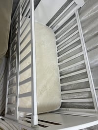 للبيع استعمال قليل بعدها جديده مع دوشك للبيع السعر 110 07812905510