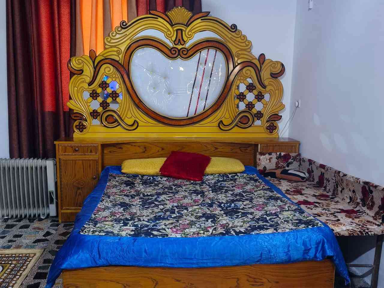 غرفه صاج تفصال نضافه 100% سعره 750 وبيه مجال قليل الاستفسار ع رقم *********** مكان المعامل شراي يتصل على الرقم
