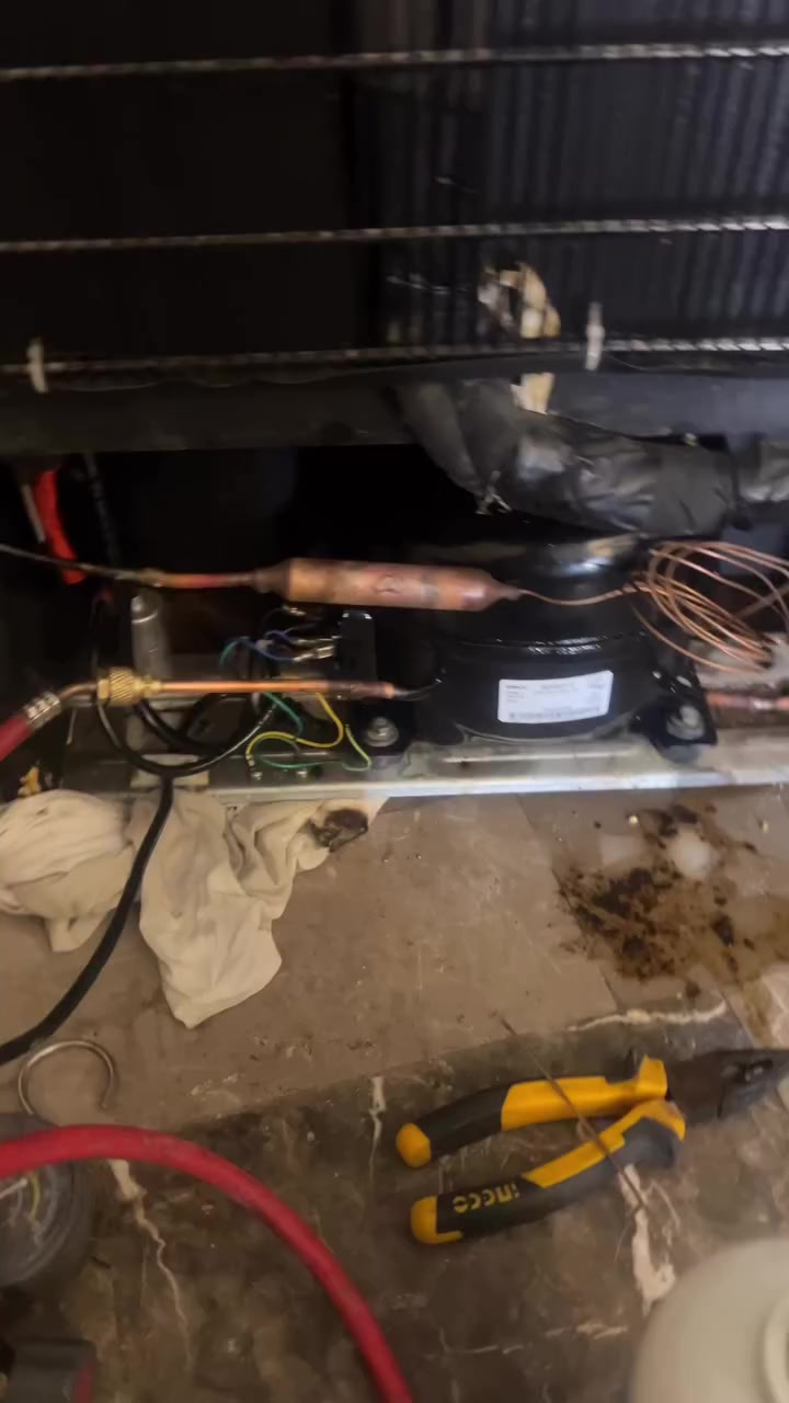 تم بحمدالله تبديل ماطور ثلاجه الريان للتواصل علي الرقم ***********
