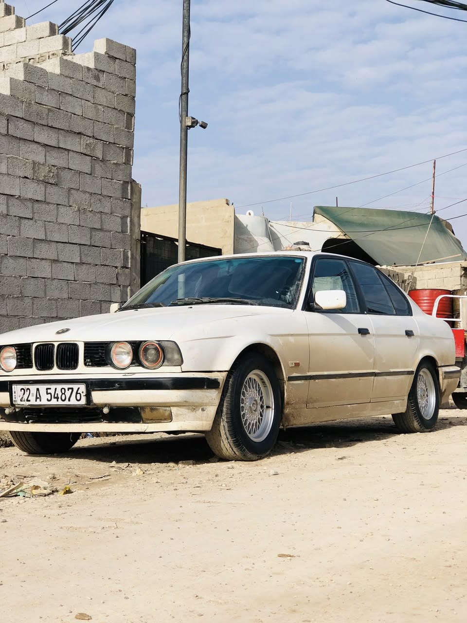 سلام عليكم بيم 525البيع البوديل 1990فول اتماتيك السنويه 2030تفتر بانزين بيه السعري 55وبيه مجال الستفسار عله هاذه الرقم ***********/
