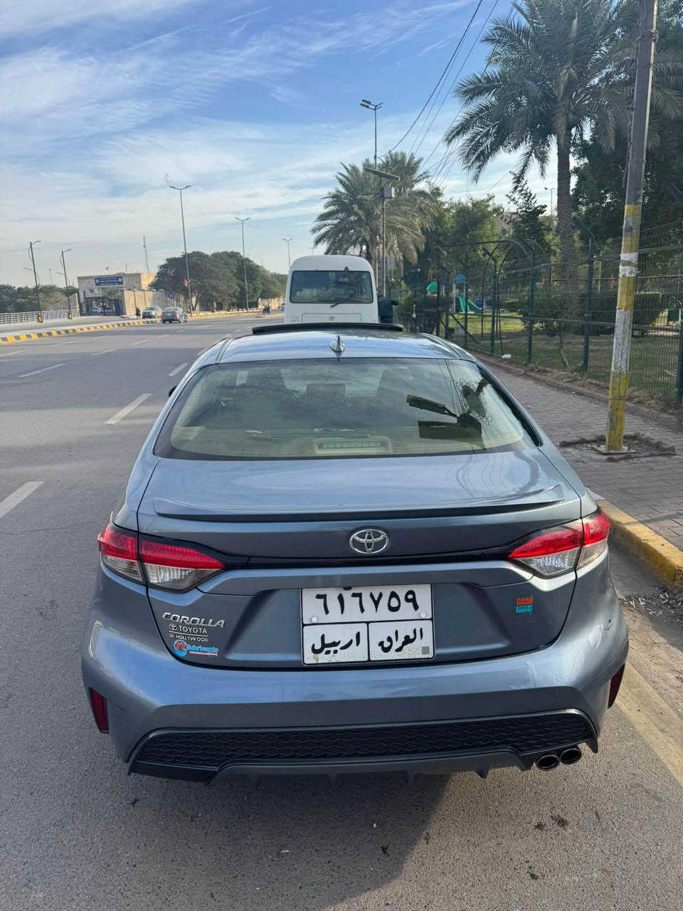 🚗 Toyota Corolla 2021

🔹 الموديل: 2021
🔹 المحرك: 2000 CC
🔹 اللون: نفطي
🔹 الوارد: أمريكي
🔹 المواصفات: فول أوبشن

✨ المواصفات والتجهيزات:
 • تشغيل عن بُعد
 • شاشة كبيرة
 • كامرة خلفية
 • تحكم ستيرن
 • شفتات ستيرن
 • ويل كروم
 • رادار أمامي
 • أنظمة قيادة (Sport / Eco / Normal)
 • وايرلس
 • مثبت سرعة
 • تحديد مسار
 • Auto Hold
 • بريك إلكتروني (دكمة)
 • Apple CarPlay
 • بصمة
 • فتحة سقف

🛠️ الحالة:
 • بدون شواصي
 • بدون لغد
 • القير مكفول
 • المحرك مكفول
 • حجر بلادي
 • الراديترات كلها على وضع الشركة

📍 المكان: بغداد
💰 السعر: 152 قابل للتفاوض البسيط

📞 للاستفسار: *********** بغداد, العراق
