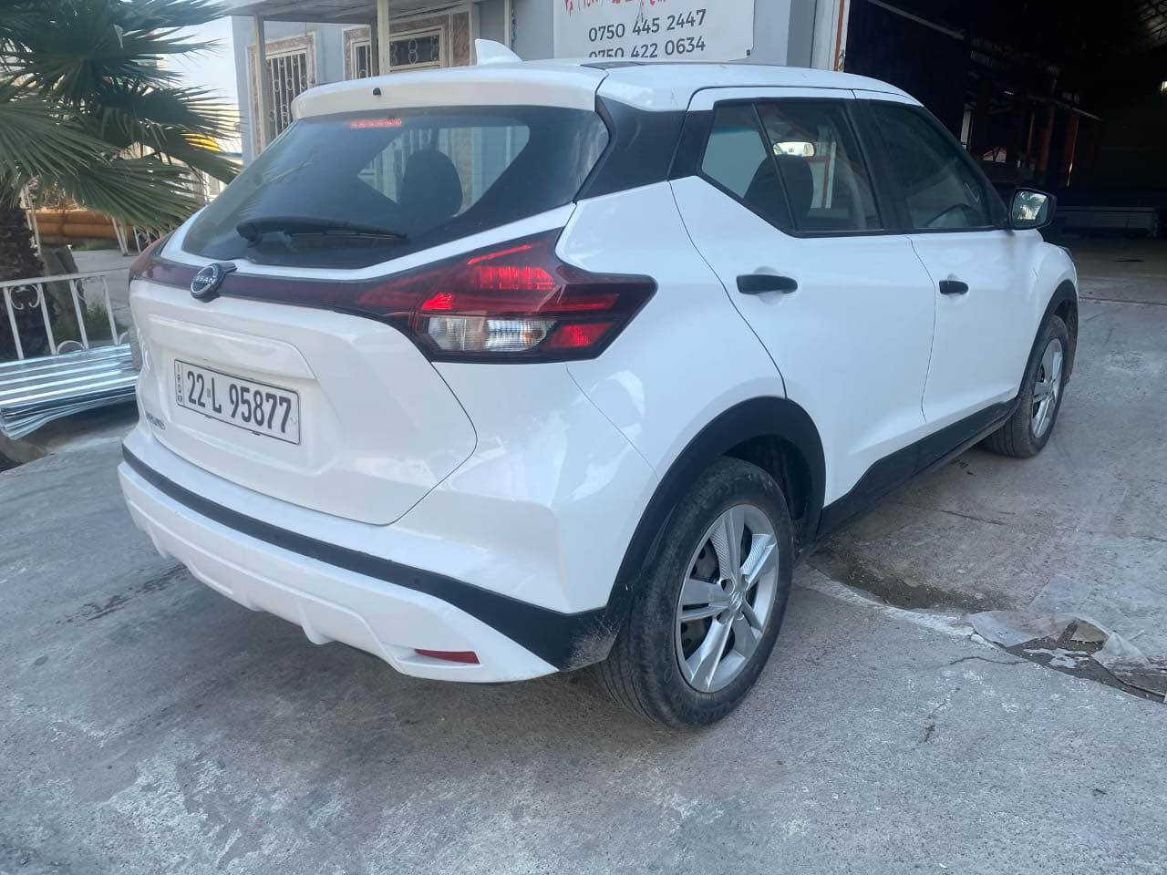 نيسان كيكس موديل 2022 S دوو بارچه ي سبوغه
رقه مه به ناوي خؤمه هيچ مسروفي تئدانيه 
گئرو مكينه بشرت رادارو گزوؤز بردي بباديه
رقم خاوه ن *********** أربيل, العراق
