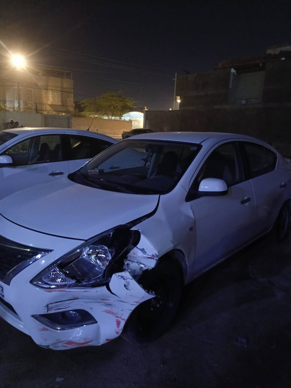 نيسان سني 2024 سياره كفاله من كلشي سونار مرفق بالصوره فقط هاذ الجاملق ولايت بيها ما واصله داخل ضربتها برا فقط كلشي ما متاذي بيها السياره زيرو ماشيه17 الف  فول مواصفات تبريد تدفئه كامبه مكمله سعر 118  رقم ***********
