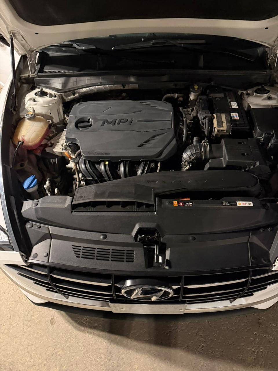 السلام عليكم
سوناتا 2023 خليجي ابيض  
فول عدا البانوراما 
ماشية 91 الف 
محرك 2.500 طبيعي 
بارد في الباب خلف السايق والهلال 
دعامية امامية مبدلة لون مقارب 
السيارة اشتريتها زيرو من الوكالة اول مانزلت 
والسيارة جاهزة 
السعر 210 وبيها مجال
للتواصل ***********
