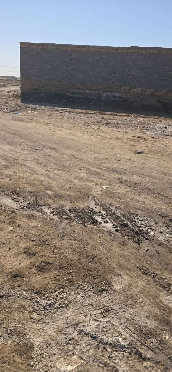 قطعه زراعي للبيع ٢٠٠م طريق ابو الماش قرب الجملون ماي وكهرباء شارع عرض ١٠متر بسعر مناسب ***********
