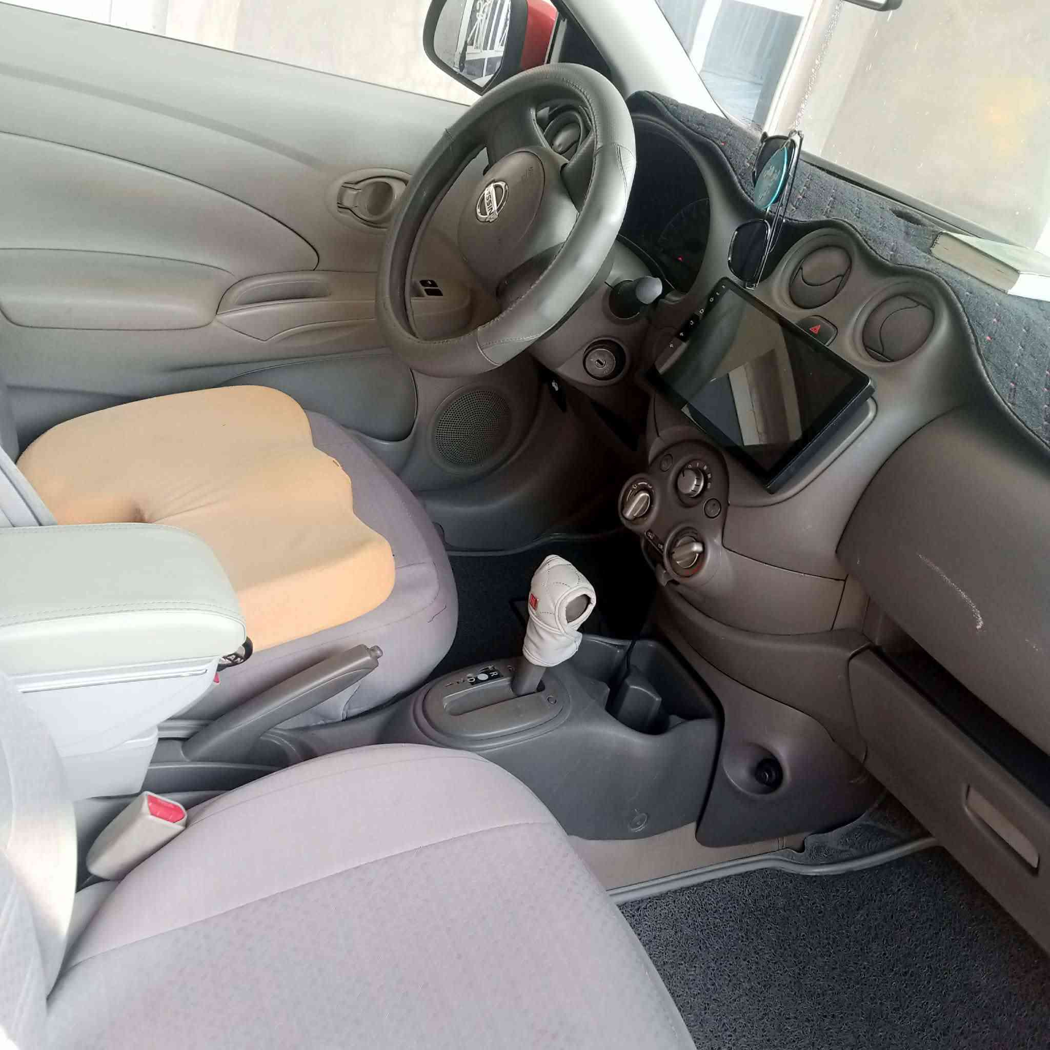 نيسان صني 
موديل ١٢
مبدل دعاميه وبنيد 
رقم بغداد
مكان حله ناحية النيل 
***********
***********
