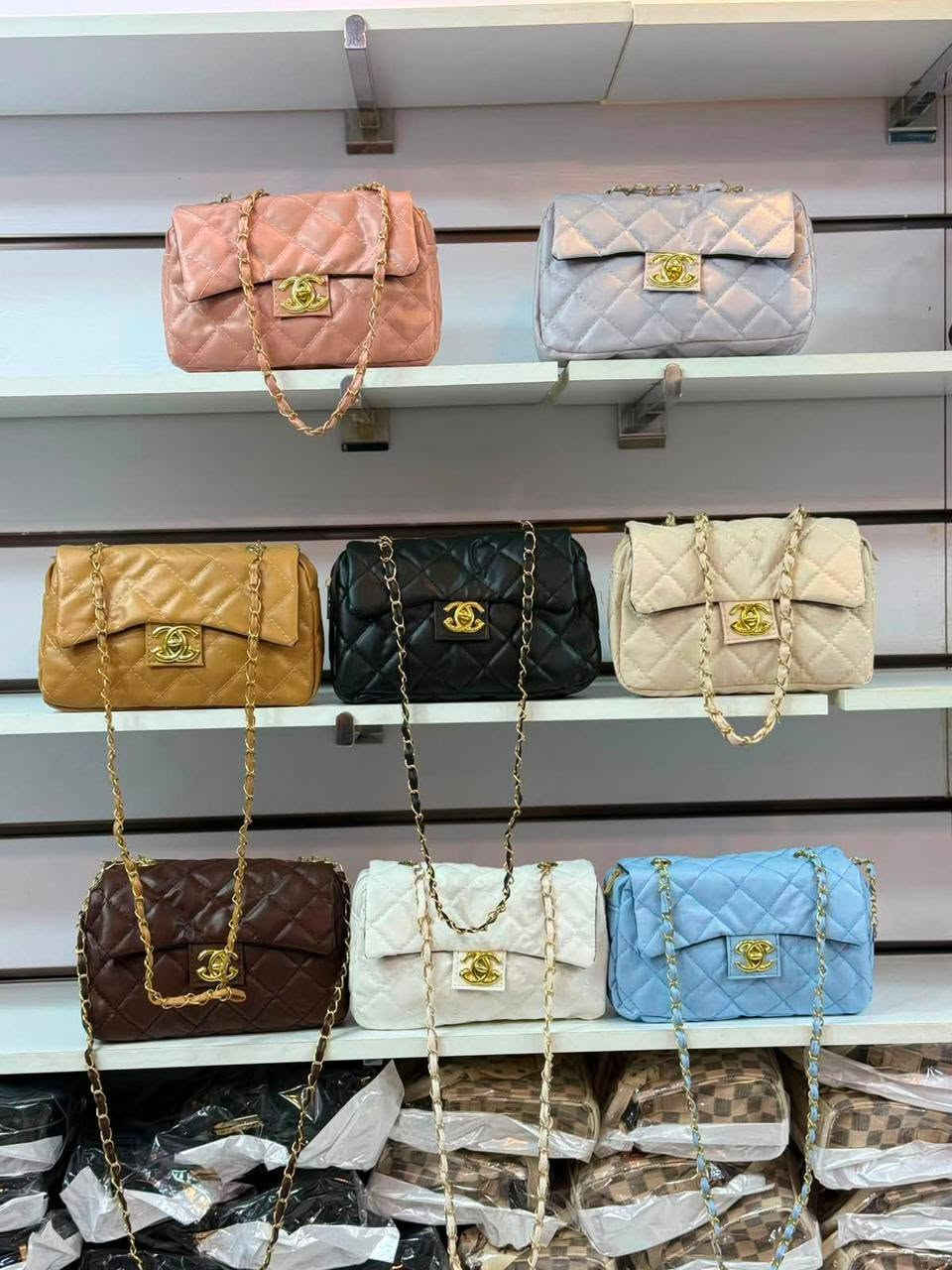 بنات عيني جنط اشكال واحجام كبار وصغار كل قطعه وسعرها


**إذا كنت صاحب هذا الإعلان وتريد حذفه لأي سبب، رجاءا أرسل رسالة إلى الدعم الفني**