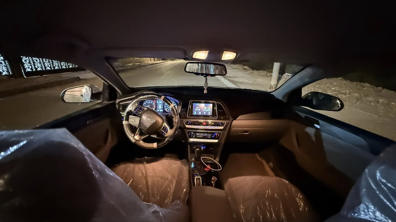 سوناتا 2018 وارد امريكي 🇺🇸
مواصفات السوناتا معرفوفه 
رادار 
تحكمات ستيرن
شاشه
مثبت سرعه
والى اخررر …..
السنويه منتهية ٢٠٢٥/١٢/١٤
رايه يريد تحويل راعيه بالبصره
مكان السياره بصره ابي الخصيب
السعر ١٢٨ وبـيه مجال حك الجيه 
ماموجود ع الفيس 
وتساب ورصيد 
***********
