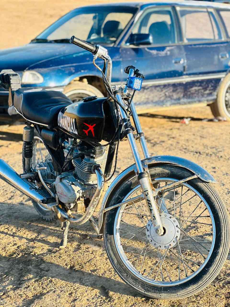 السلام عليكم دراجة للبيع السعر 300 وبي مجال بسيط 
مكان جنوب الموصل ازهيليلة 
***********
