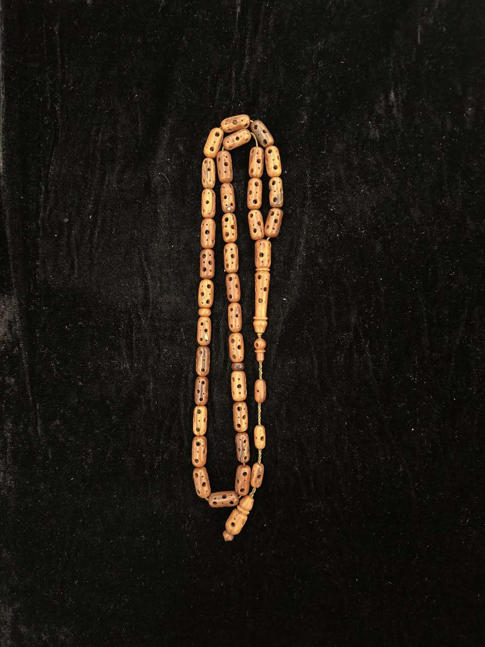 تحفه من الشغل الحرفي    سبحة نارجين جراخة وتخريم يدوي بالكامل كصة كبسولي 33 خرزة نظام تمليكة متوفر توصيل لكافة محافضات العراق


**إذا كنت صاحب هذا الإعلان وتريد حذفه لأي سبب، رجاءا أرسل رسالة إلى الدعم الفني**