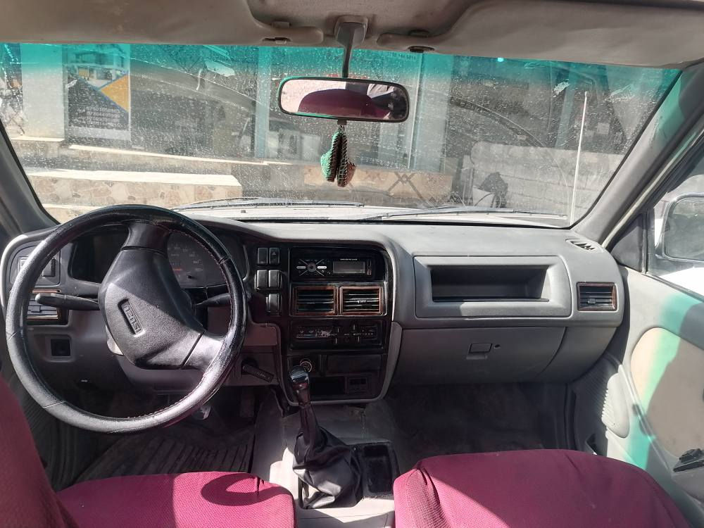 پیکاب isuzu یابانی  مۆدیل 2007 مەکینەی بیلاد کیروو مەکینە بەشەرت  ئەکسل بەشەرت هیج دەعوم و لیدراوی بیوە نیە دەعامی بۆ دەعامی بەشەرت بۆیاغ یەک دوو  پەلەی هەیە هەموو لەسەر بیلادی ماوەتەوە سەنەوەی تازەیە بەشەرتی بەناو کردنوو تاخم تایەی تازەیە تندو تولیش بەشەرت مالی دۆستە هەمووی لەسەر بیلادی ماوەتەوە نرخی 50 گەلاو مەعامەلە شوینی سەیارەکە ڕانیە بۆسکین ***********
*********** رانية, السليمانية
