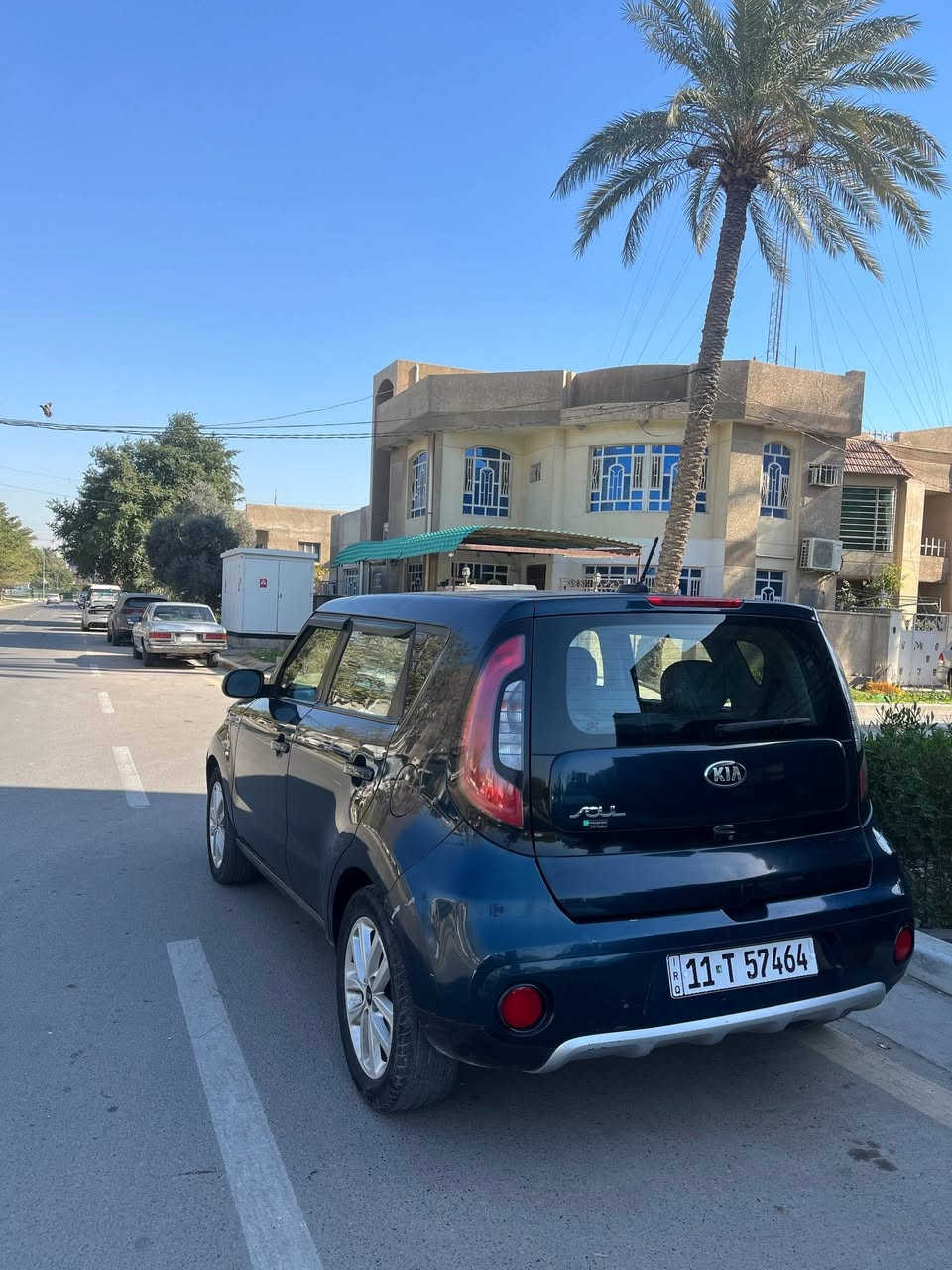 كيا صول 2018 محرك 2000
باسمي رقم بغداد انكليزي 
باب الصدر فقط صبغ 
اصبعين بارد بجاملغ جه الصدر
محرك وكير وصدر وتبريد جديدات
دوشمه جديده
شاشه كبيره 
كامره تبريد بيانو  ثلج 
تحكم ستيرن ٤ جهات 
السعر 125 وبيها مجال بسيط 
مكاني بغداد منصور 
رقمي : ***********
