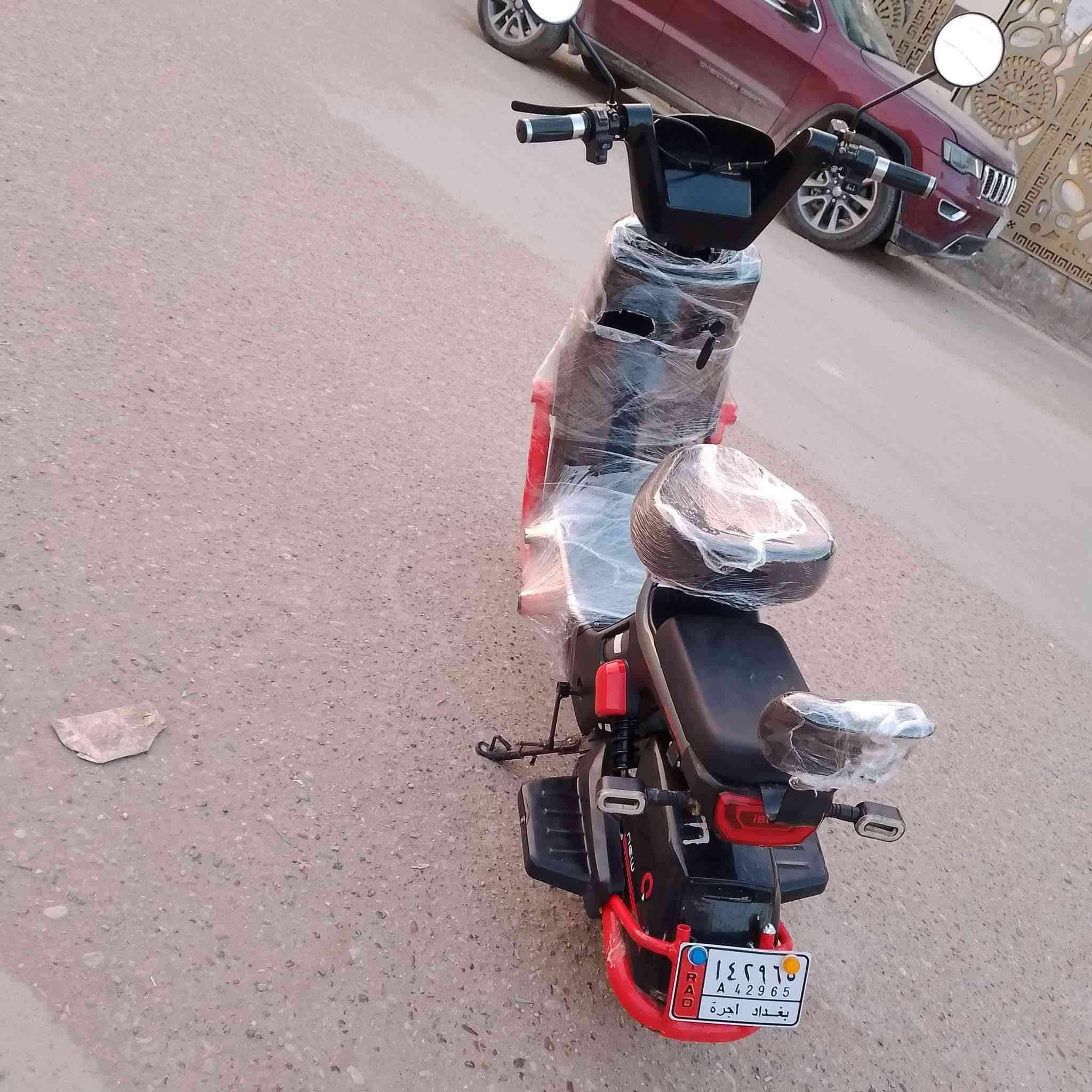 سلام عليكم ورحمة الله وبركاته دراجة شحن حجم ١٦ نضيفة اليوم بدلت بطاريات جدد احسن نوعية بلسوك
السعر ٤٢٥ وبيهة مجال العنوان بغداد مدينة الصدر
***********
